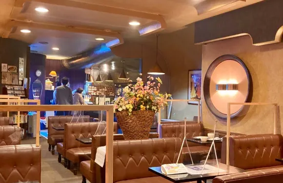 Food and Coffee New Mont Blanc