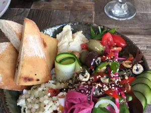 Hatch Luncheonette