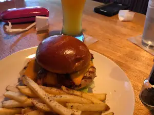 Applebee's Grill + Bar