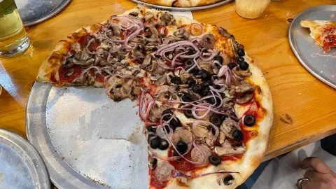 Wiseguy Pizza Pie in Hailey