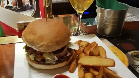 Bounty Pub in Trieste