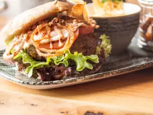 Loft's Bar Bistro Steakhaus