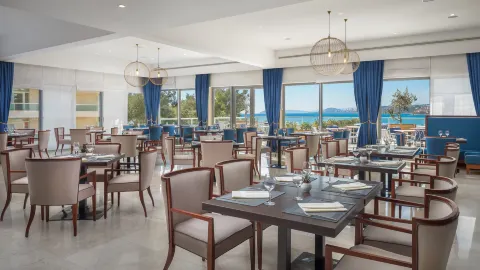 Spalatum Restaurant @lemeridien lav split in Podstrana