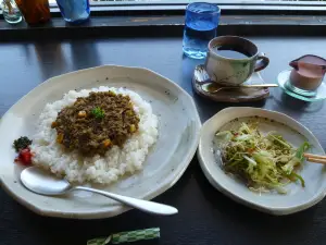 ガラス屋・茶房 靖