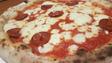 Penguin Pizza & Cafe Aberystwyth in แอปเบอรีสไทส์