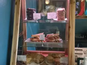 Betty's Rooste