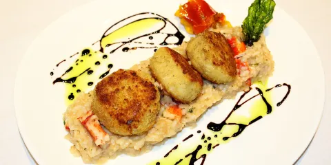 The District: Seville Steak & Seafood