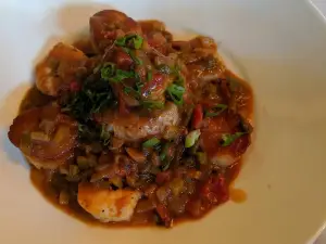 Noah's Restaurant & Lounge