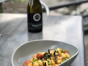 9600 Kitchen