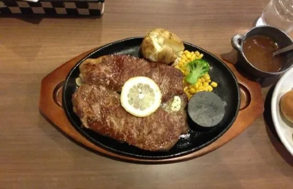 Steak & Meatloaf Saloon Sanjo