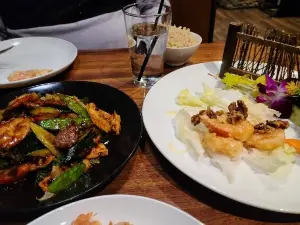 J&J Chinese Cafe