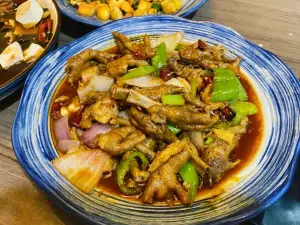 六福烧烤酒馆(秦隆步行街店)