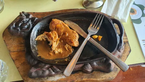 Wangi Melati Cafe in 巴淡島