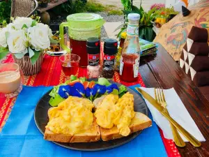 The Nowhere Art Cafe & Farmstay