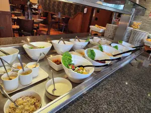 Boar's Head World Buffet
