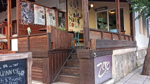 Zero Cafe - Bar - Beer Garden Kos in 코스