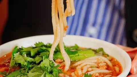 Dongfangxue Noodles (caochangchengjie) in 다퉁