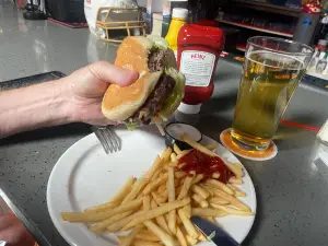 Dell's Pizza And Sports Bar