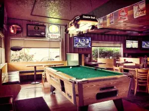C I Bar & Grill