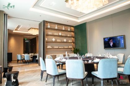 MAN HO CHINESE REASTAURANT