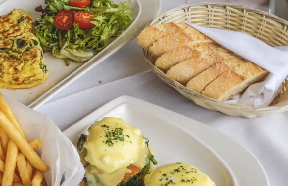 Casimir French Bistro