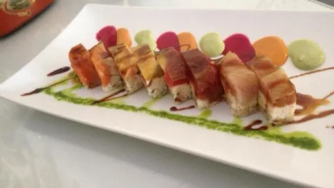 Sakana Sushi Bar & Japanese in 몬테시토