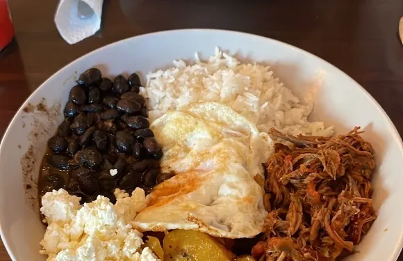 Aguacate Latin Food