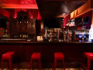 Fado Irish Pub