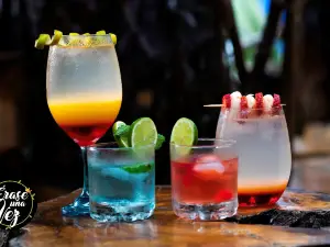 Erase Una Vez Bar & Pub