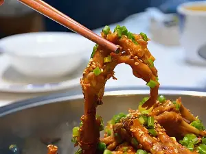 冯大师鸭爪爪特色火锅(安龙店)