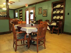The Gap Deli at the Parkway