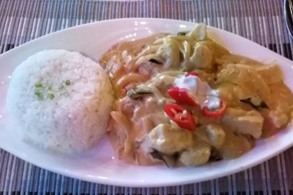 The Red Piano - Pub Street