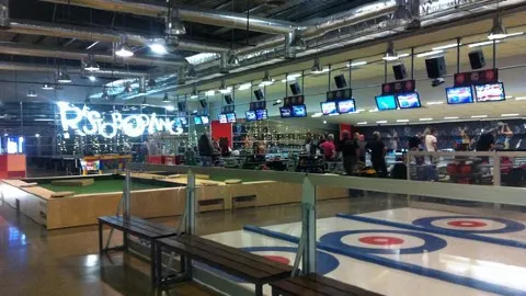 Plaza Bowling in Uzes