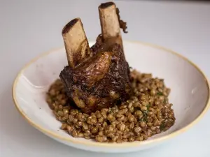 Zest Bar & Restaurant
