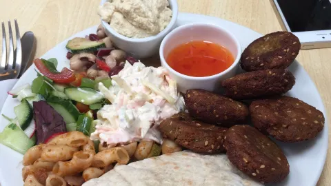 The Honey Room cafe in Torpoint