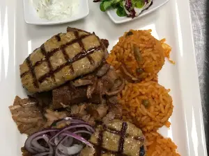 Restaurant Syrtaki Leer
