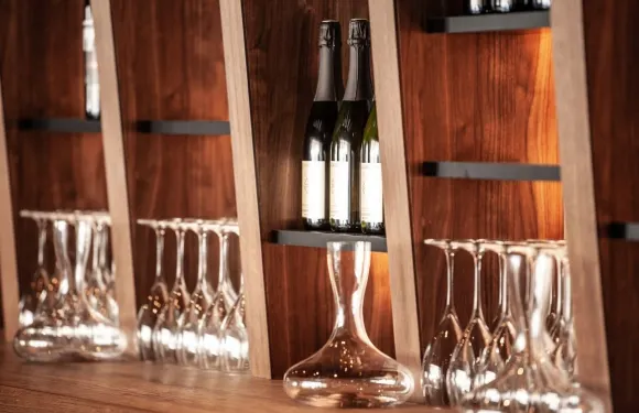 Yukashi Alpine Bistro