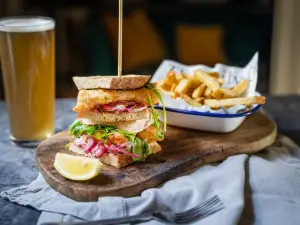 Racks Bar & Kitchen