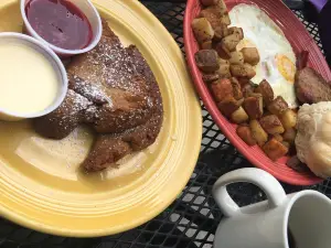 The Flying Biscuit Cafe