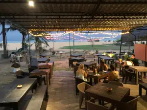Blue Wave Beach Restaurant