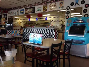 Happy Days Diner