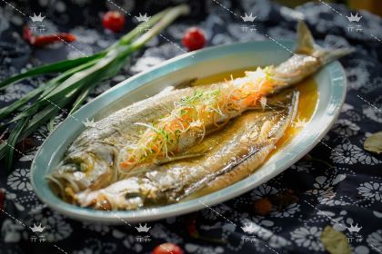 亓卉布依酸笋牛肉土菜园