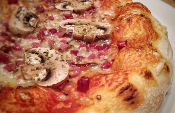 La Pizzaiola