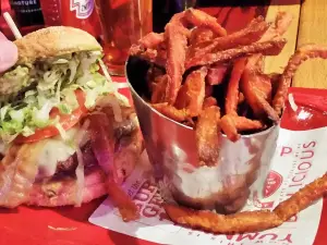 Red Robin Gourmet Burgers