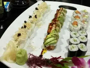 Kizuna Sushi and Ramen