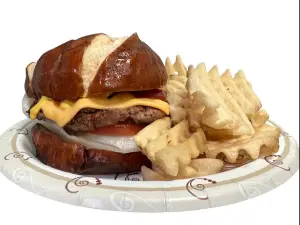 Twin Lakes Creamery | Eat · Treat · Sleep
