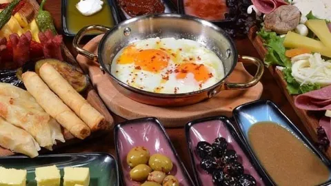 Meydan Cafe Restaurant in Каш