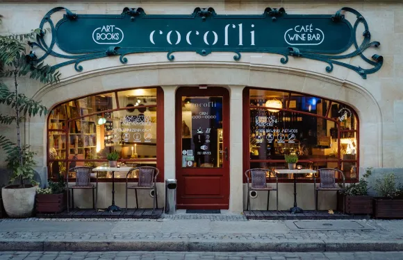 Cocofli - books art cafe wine bar