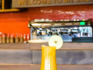 Moo Cafe and Bakery