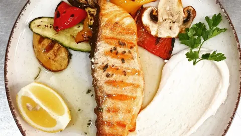 Dimitris Steak House in 엘룬다